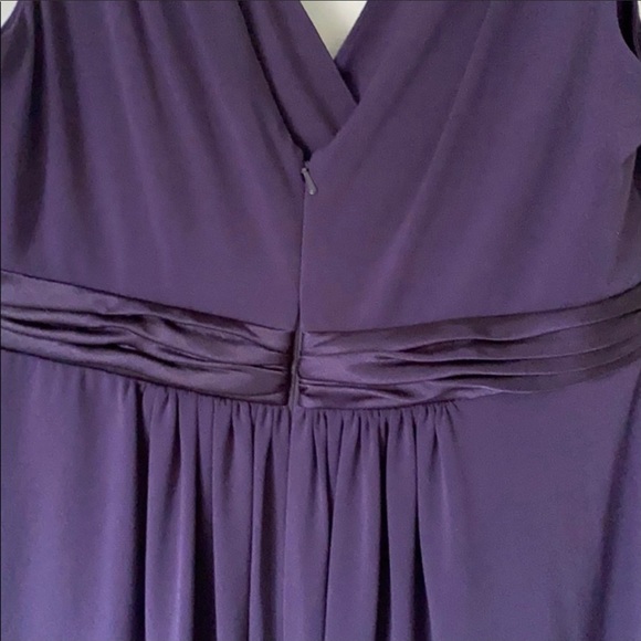 David’s Bridal Sleeveless Jersey Dress Charmeuse - Picture 7 of 8